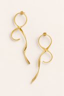 Ribbon Dance Earring