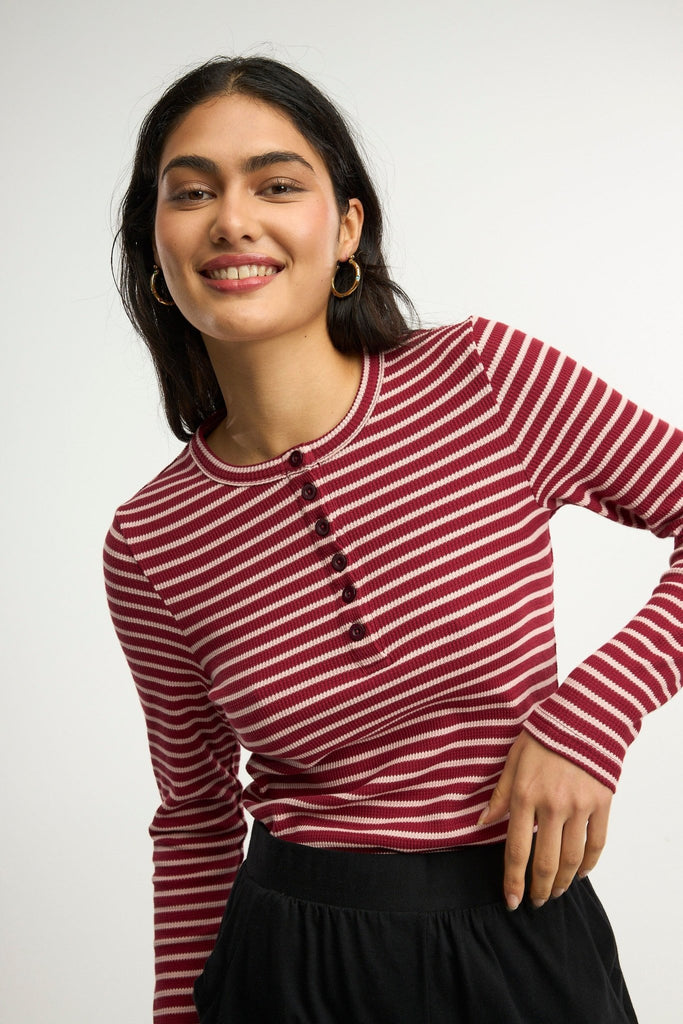 Traveller Waffle Henley Top - Obus Online